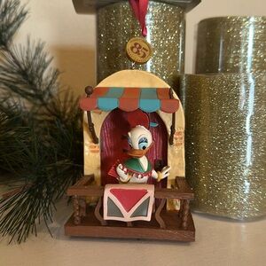 DISNEY LEGACY SKETCHBOOK ORNAMENT  DAISY DUCK 85th Anniversary NWT Christmas